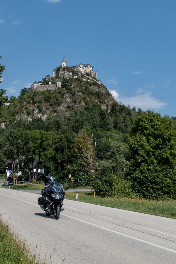Ferienwohnungen Panorama Harrys Bike Tours Villach Zewnętrze zdjęcie